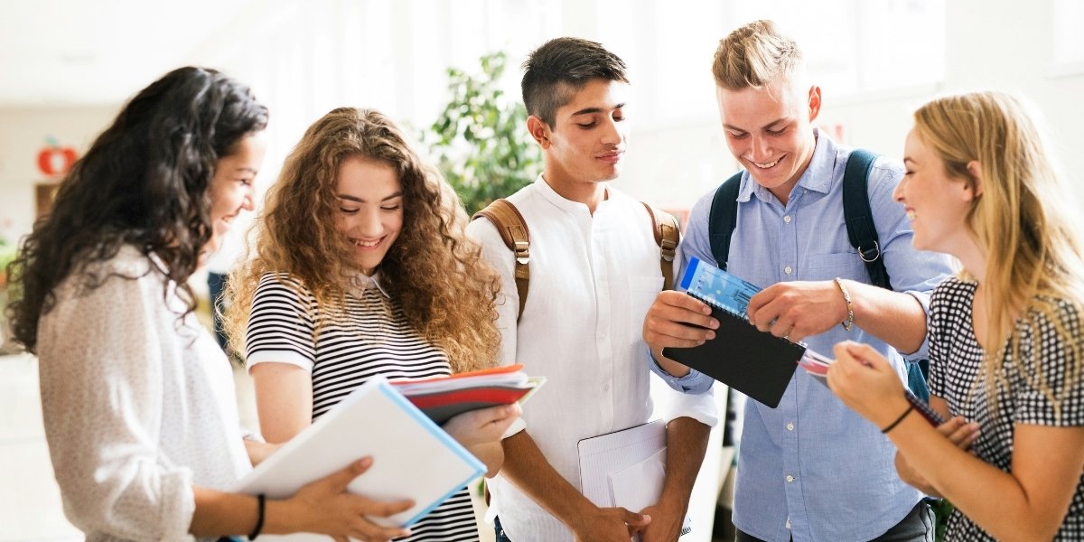 Federal vs. Private Student Loans: Which Option is Right for You?
