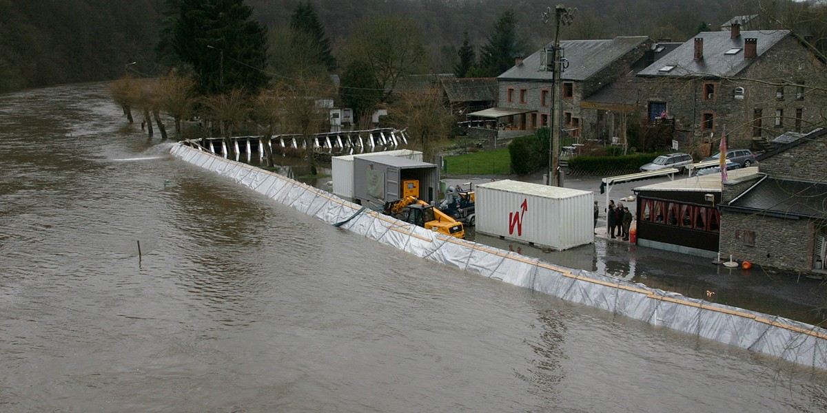 The Evolution of Modern Flood Defense - How Geodesign Barriers Redefined Engineering Solutions for a Changing Climate
