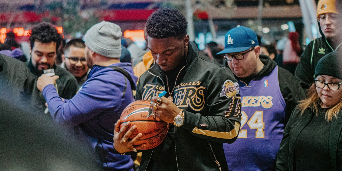 Lakers and Hornets Prepare for Another Tight Matchup