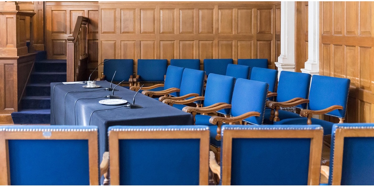 What a Century of Jury Duty Participation Reveals About Who Shows Up