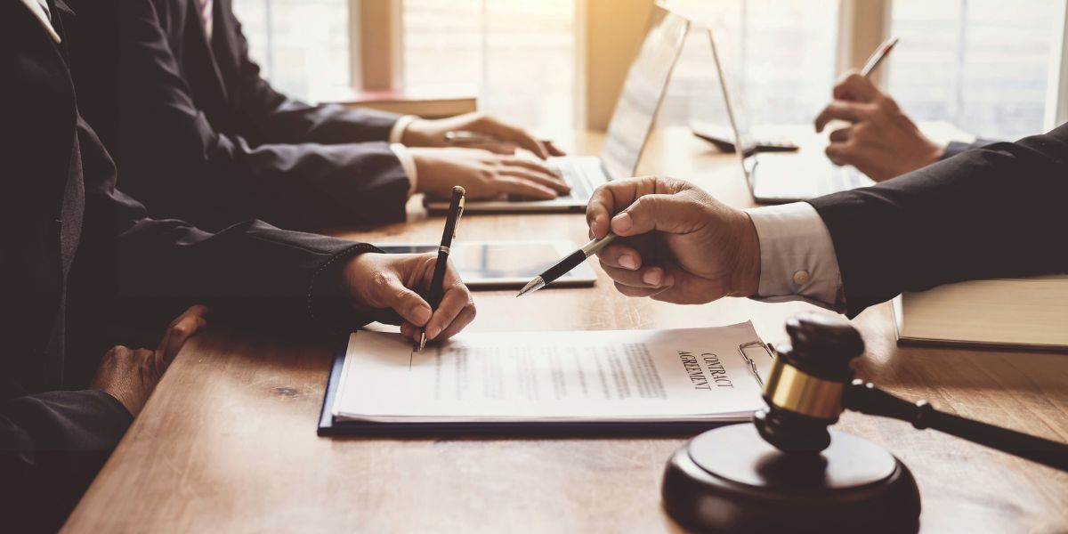 Trial Lawyer or Settlement Negotiator? How Personal Injury Firms Can Hire the Right Attorneys