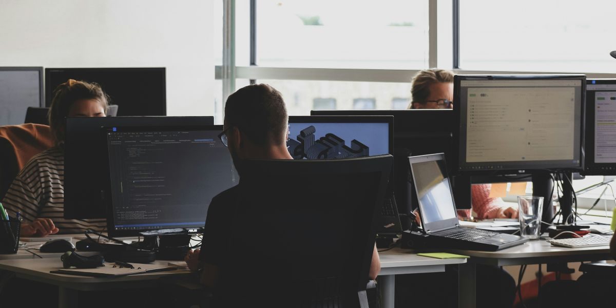 AI Agents Are Collapsing the Startup Cost Curve — And VCs Haven't Caught Up