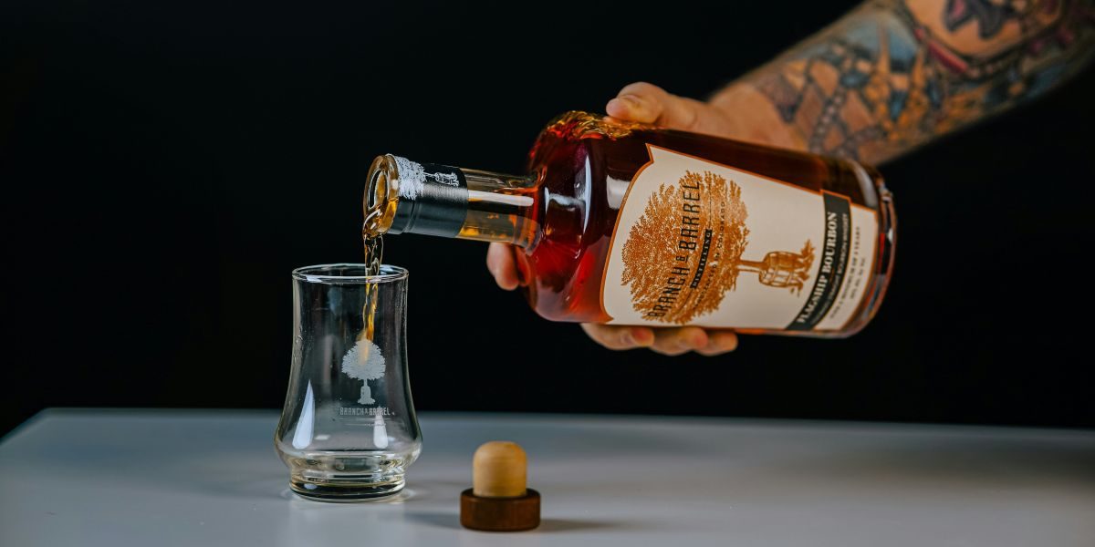 Bourbon Whiskey Gifts: Making the Right Picks for Holiday Cheers and Gifting Trends