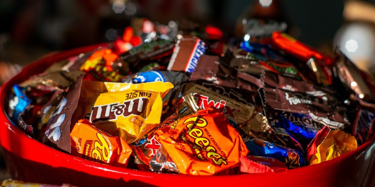 Halloween Candy Prices Climb as Shoppers Switch to Smaller Bags Ahead of October 31