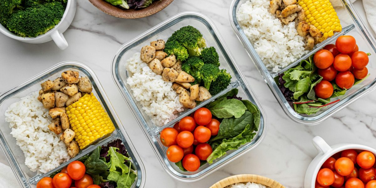 How Sports Nutrition Boosts Athlete Performance Meal prep: 3 boxed meals