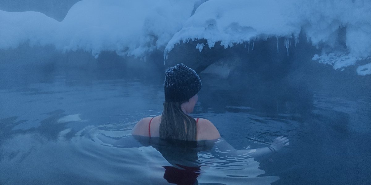 Skip the Northern Lights Tour: A Hospitality-First Way to Experience Alaska’s Aurora